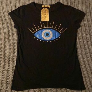 Vinizbena evil eye graphic t shirt!